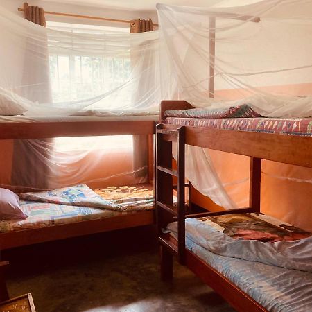 Yes Hostel Fort Portal Eksteriør billede