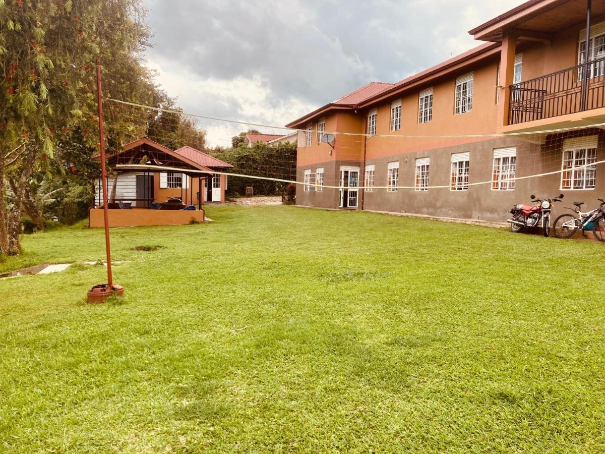 Yes Hostel Fort Portal Eksteriør billede