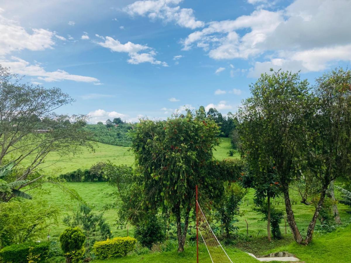 Yes Hostel Fort Portal Eksteriør billede